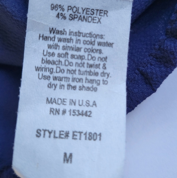 Windsor Front Tie Crop Top. - Picture 3 of 7